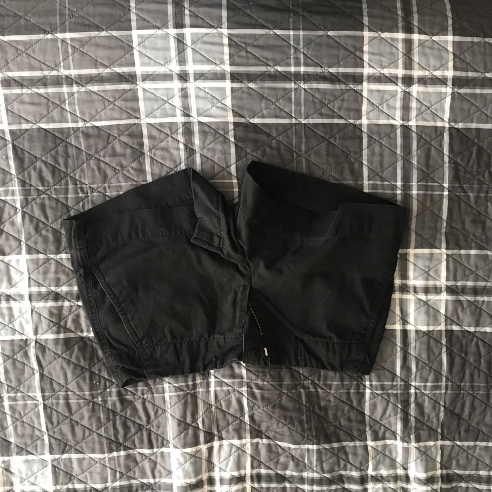 Gap shorts